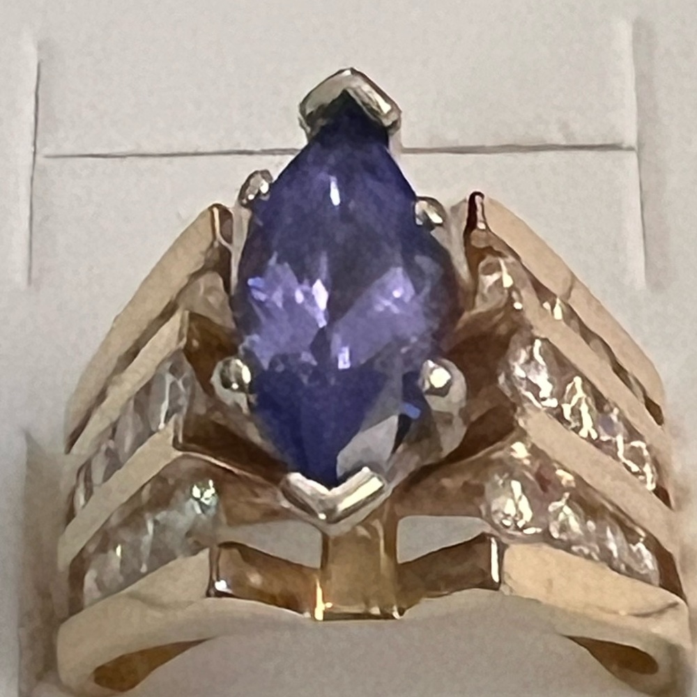 Tanzanite 1.5 ct Marquise and round .40 ct diamond ring size 7.5 14k gold - Picture 7 of 13